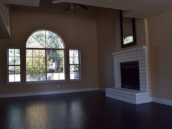 2nd image of 9514 N Meridian Ave