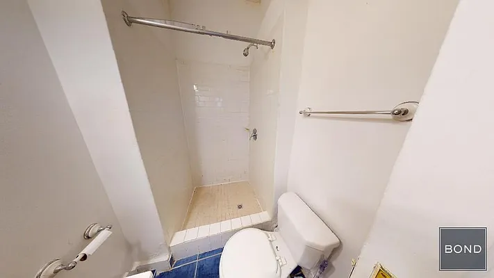 Rented by Bond New York | media 7