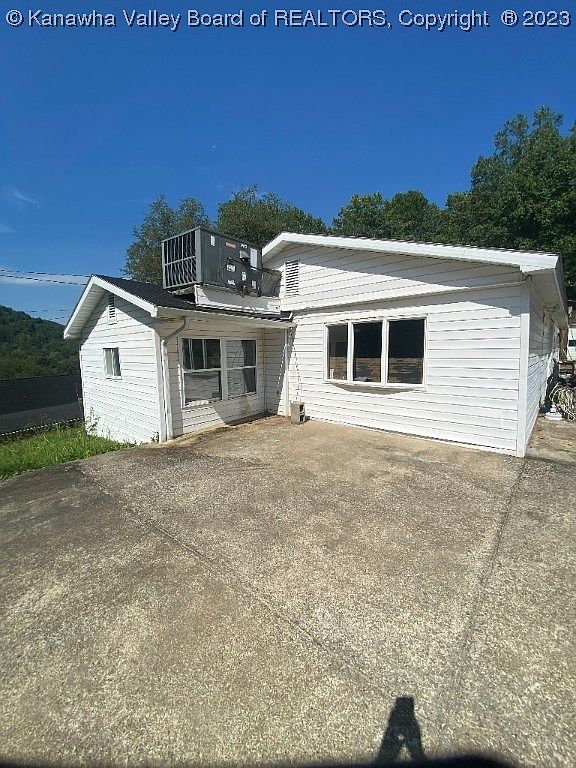 81 Brooke Whitman St, Chapmanville, WV 25508 MLS 267086 Zillow