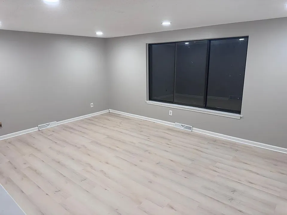 36 Miller Ave #1