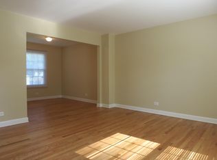 1313 Nantucket Ct, Carol Stream, IL 60188