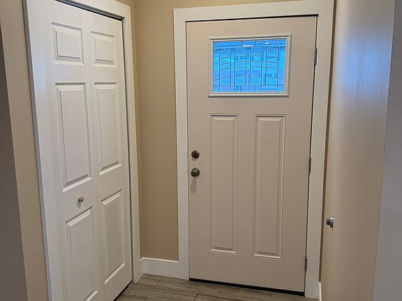 4th image of 4008 Ellsworth Ave
