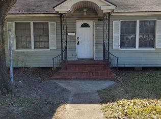 3916 Procter St, Port Arthur, TX 77642