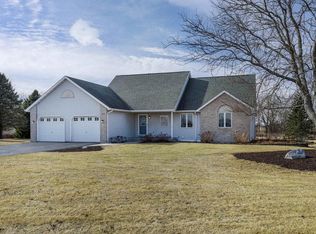 5733 N County Road F, Janesville, WI