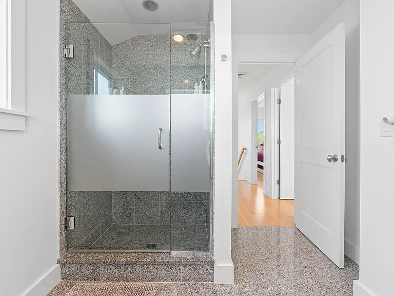 93 Long Beach Ave #2 — Photo 4