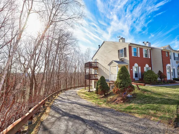 144 Spyglass Court #144, Torrington, CT 06790