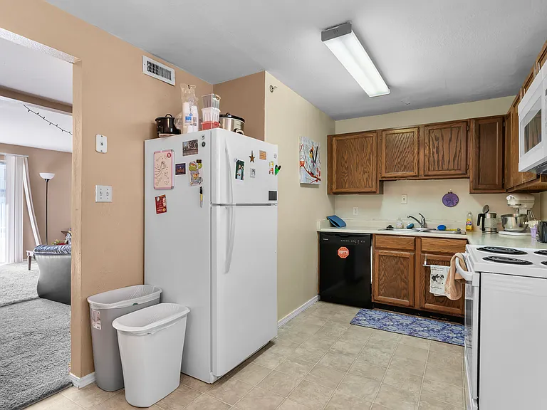 724 W 1720 N #126 — Photo 3