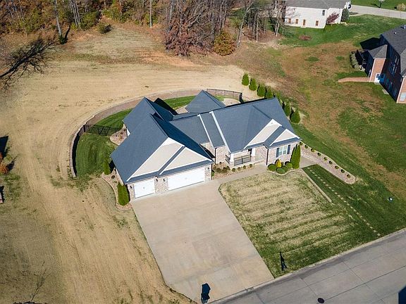 5th image of 2112 Silver Campine Ln