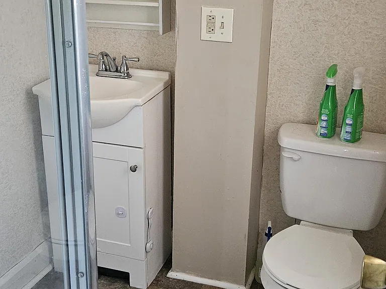 125 S Marietta St #B — Photo 1