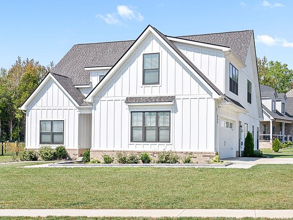 4th image of 864 Jersey Dr