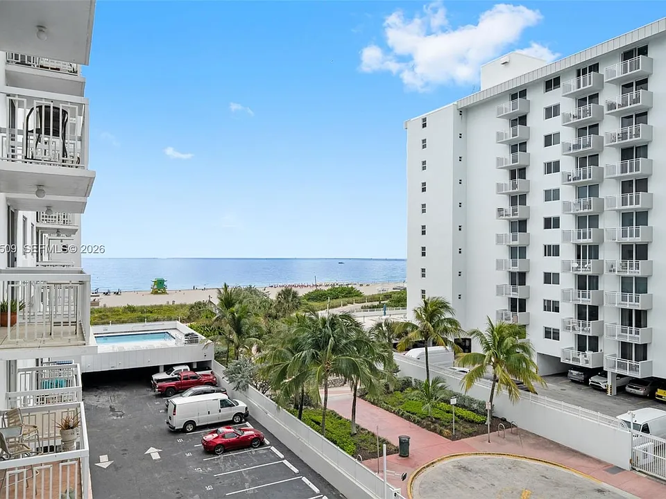 401 Ocean Dr #509