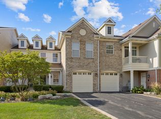 1385 Scarboro Rd #204, Schaumburg, IL 60193