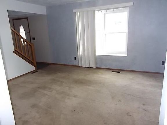 2nd image of 6981 Wigwam Way
