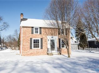 1401 River Rd, Maumee, OH 43537