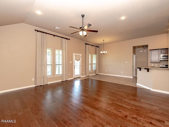 4th image of 103 Broland Dr