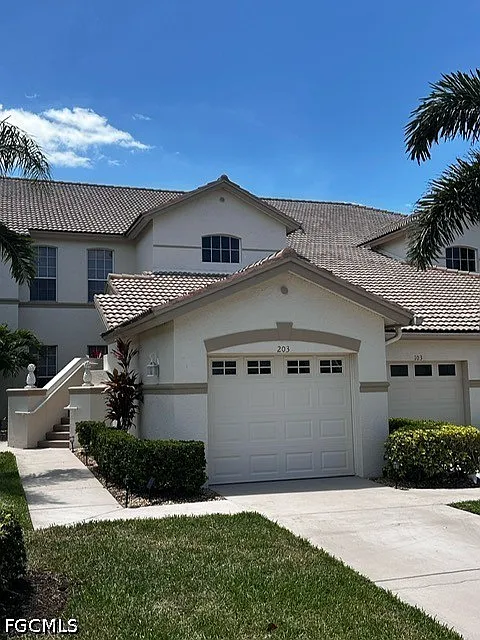 9241 Bayberry Bnd #103