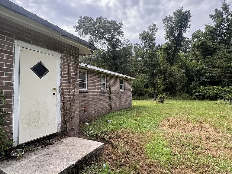 216 Bonita Ln — Photo 5