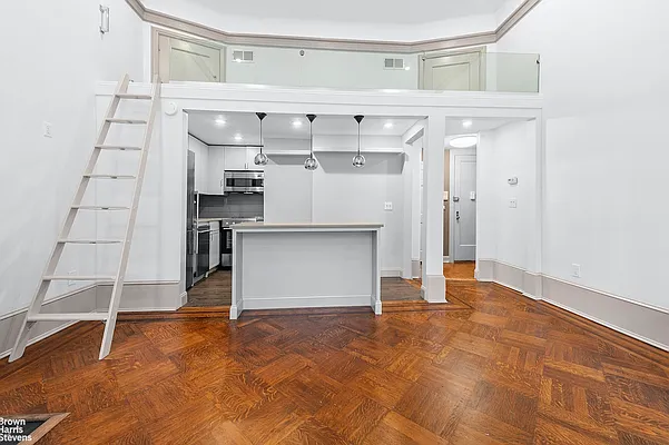 Rented by Brown Harris Stevens | media 15