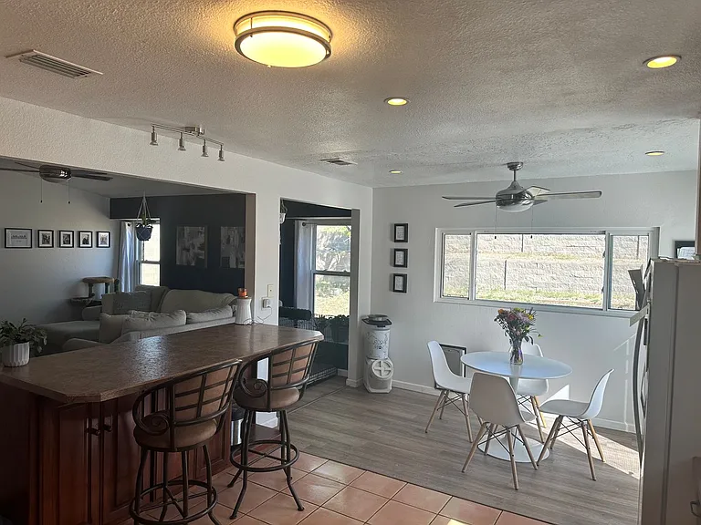4515 Zirconia Dr NE — Photo 8