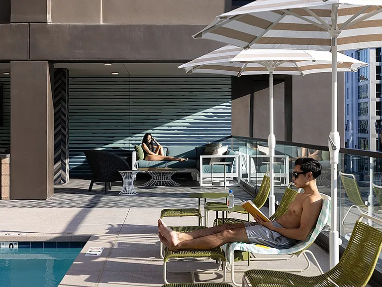Resa Long Beach — Photo 22