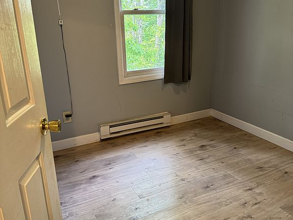 2nd image of 563 Margo Rd #B