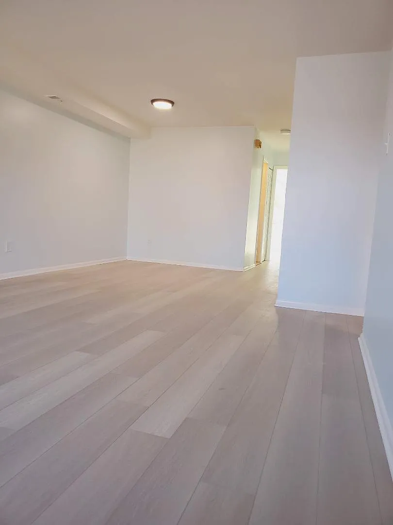Unit Photo - 2702 Island Ave #1