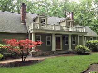 20 Old Farm Rd, Bedford, NH 03110