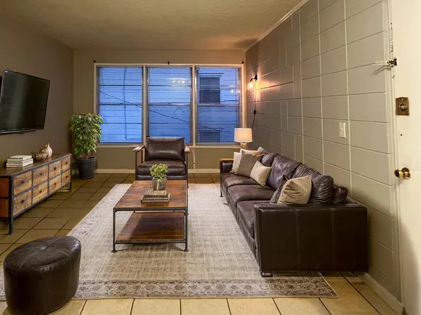 1251 Donald St APT 6, Jacksonville, FL 32205