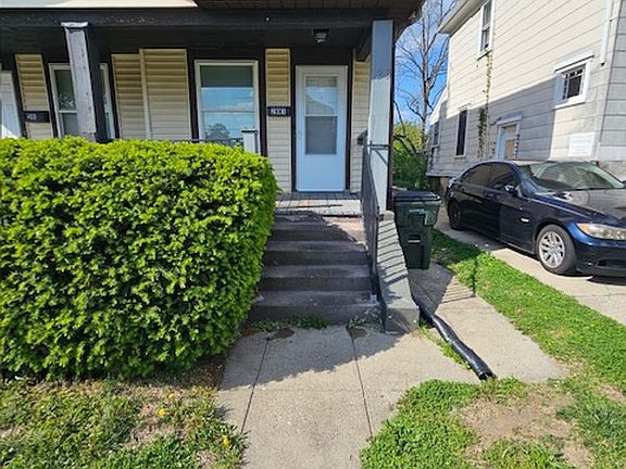 2nd image of 201-203 Pleasant Ave