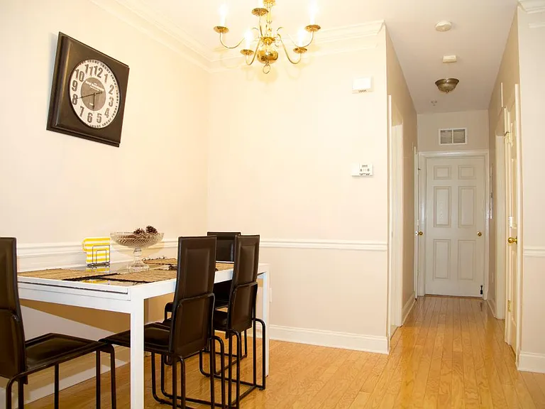 7706 Marine Rd — Photo 8