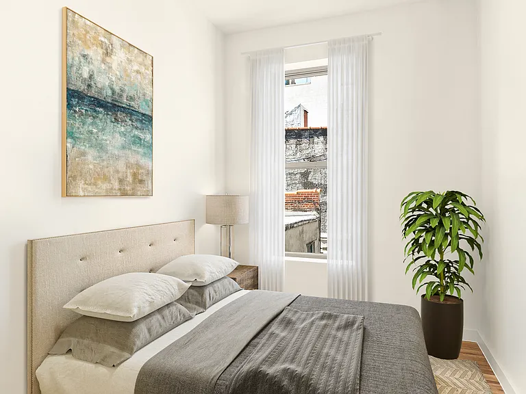 229 E 21st St #5 — Photo 6