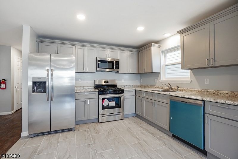 1st image of 70 Tillinghast St #1
