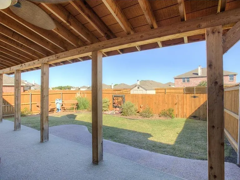 2912 Lake Terrace Dr — Photo 24