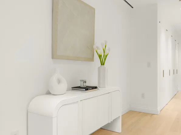 46 East 65th Street image 13 of 19