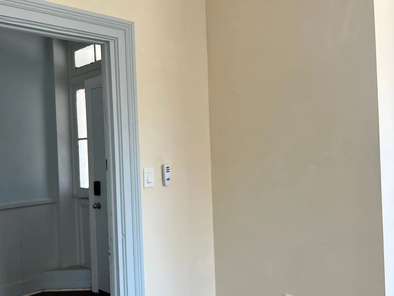 1 bed, 1.0 bath, 900 sqft, $1,525 — Photo 2