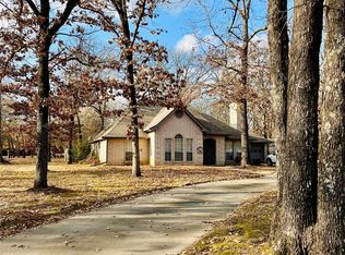 455 Timber Lakes Dr, Powderly, TX 75473