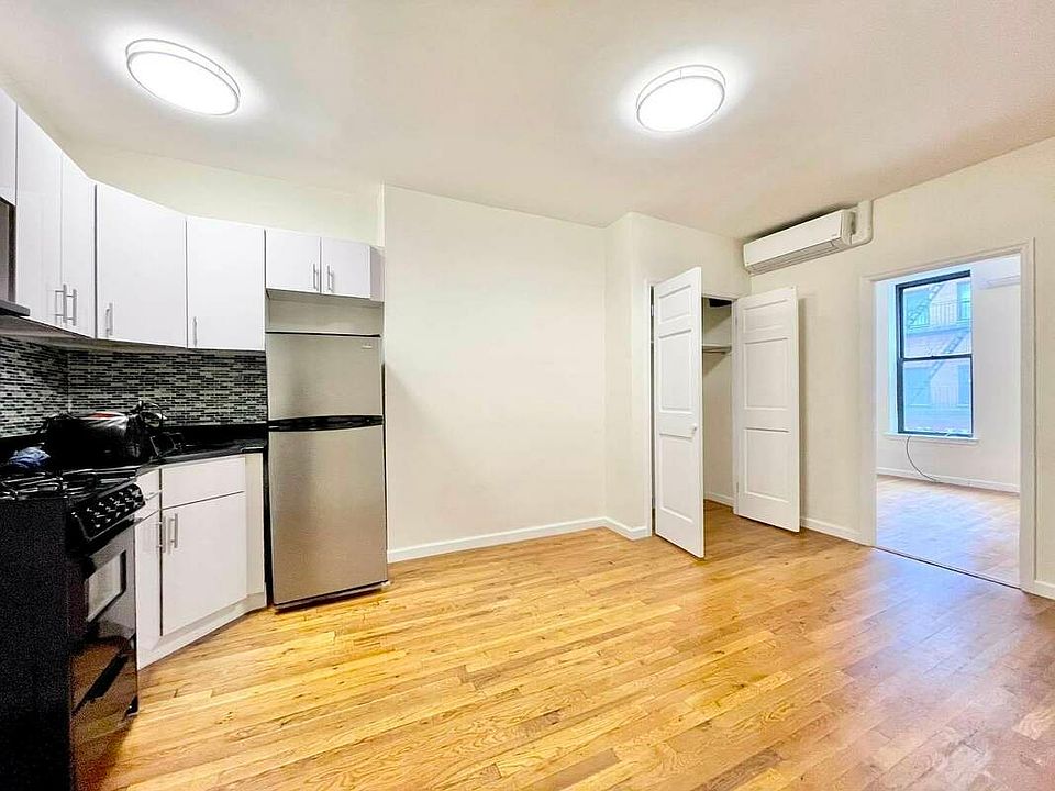 1st image of 136 Orchard St APT 5