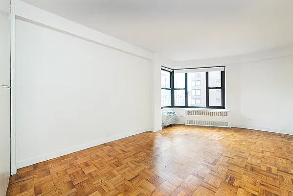 Rented by Bold New York | media 69