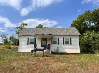 3799 Highway D, Bolivar, MO 65613