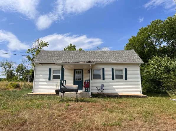 3799 Highway D, Bolivar, MO 65613