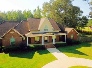 51 Mockingbird Ln, Atmore, AL 36502