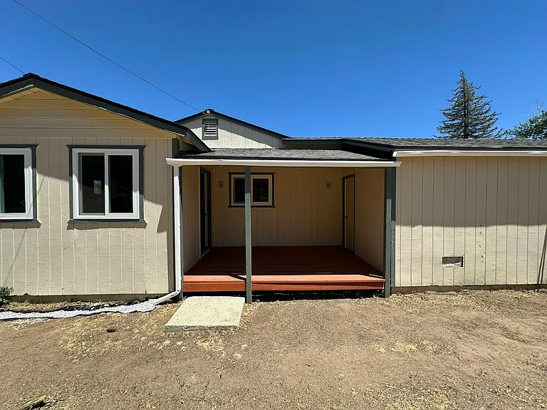 Exterior Back Yard Deck