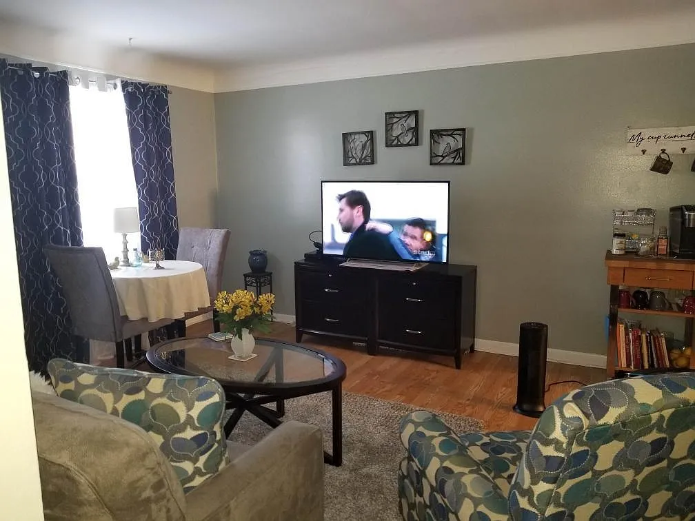 1 bed, 600 sqft, $940 — Photo 1