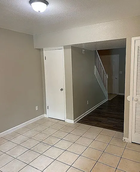 2644 Dorian Dr #D — Photo 6
