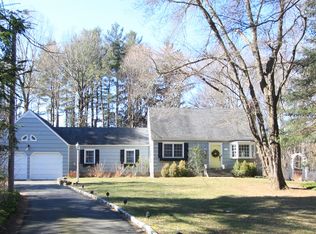 24 Ramapoo Hill Rd, Ridgefield, CT 06877