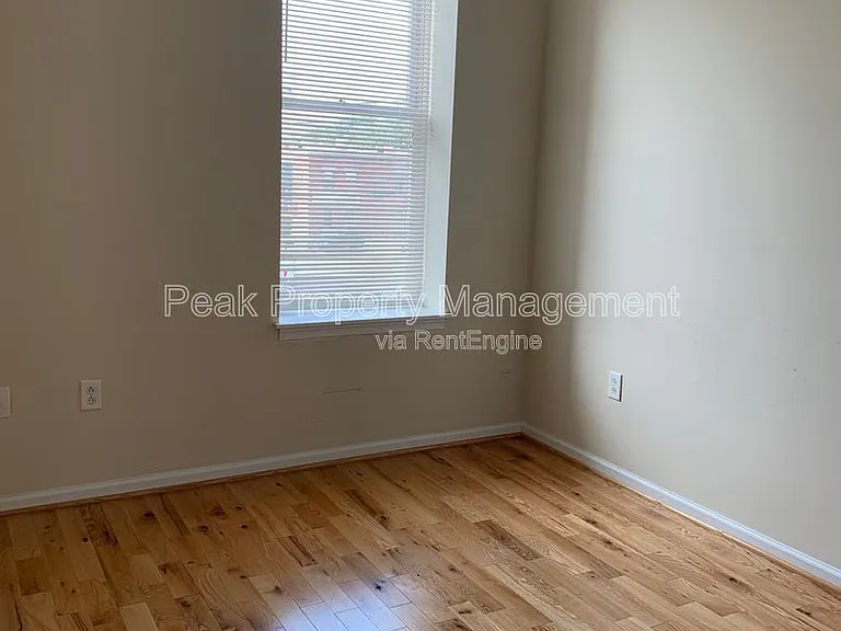1110 W Main St #4 — Photo 6