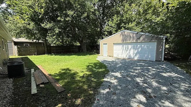 2 bed, 1.0 bath, 1152 sqft, $1,400 — Photo 3