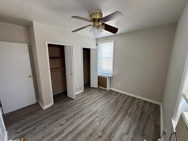 1722 Lurting Ave #2R — Photo 5