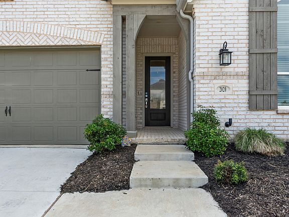 2nd image of 2020 Rhea Ct