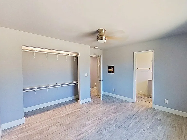 13922 Heidi St — Photo 21